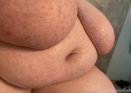 lexxxiluxe best star photo