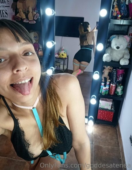 goddesatenea model top images