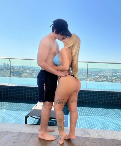 xmvndsx star high quality photo