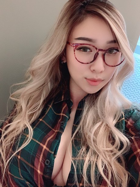 Luna Ly nudes star photos