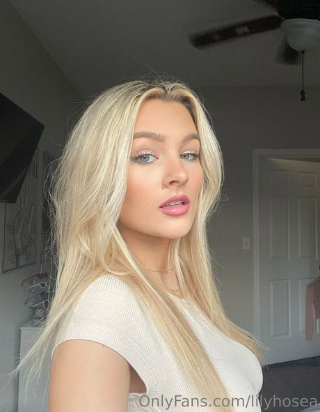 Lily Hosea hot actress pics