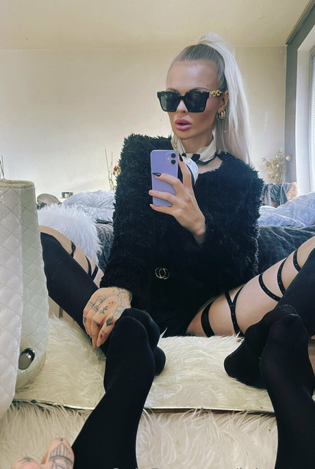 mature nude onlyfans exclusive picture