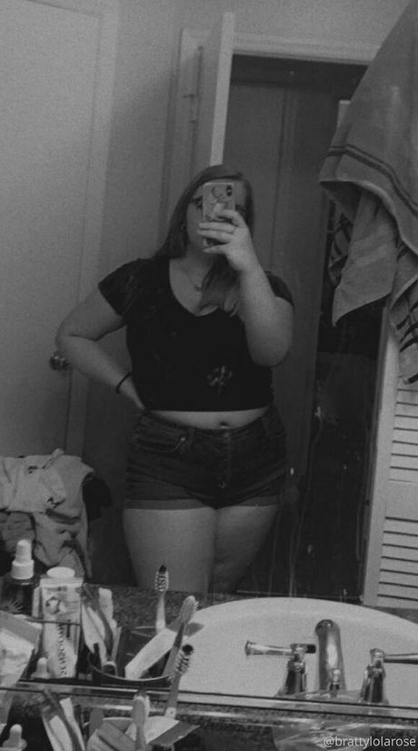 brattylolarose09 hd pornstar photos