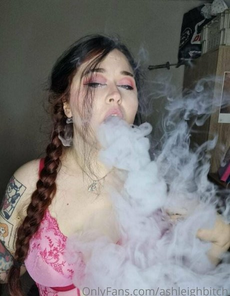 ashleighbitch star pic