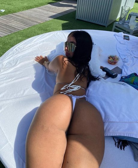 Thicklilmama pornstar hd image