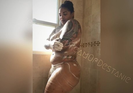 DreamofDestanie exclusive pornstar images
