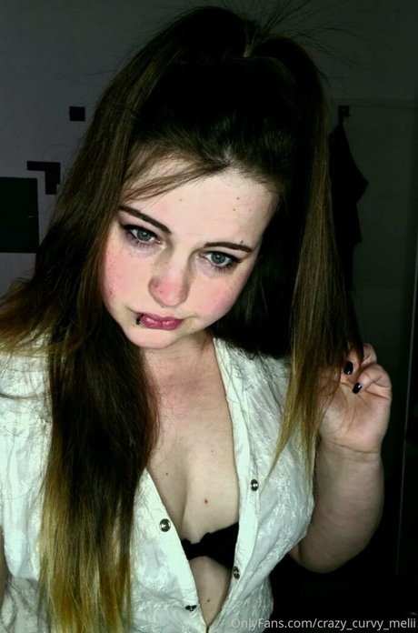 crazy curvy melii top actress img