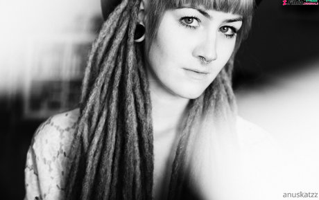 anuskatzzvip erotic actress images