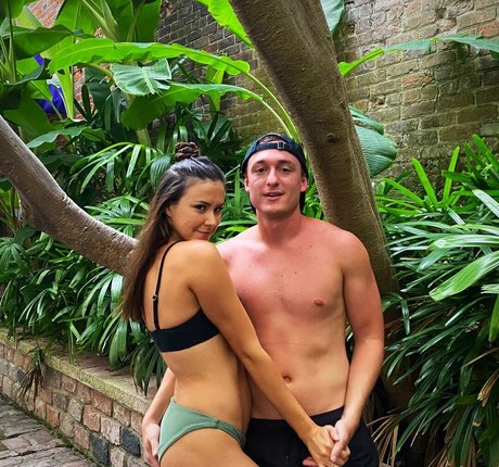 livvnthedream pornstar nude picture