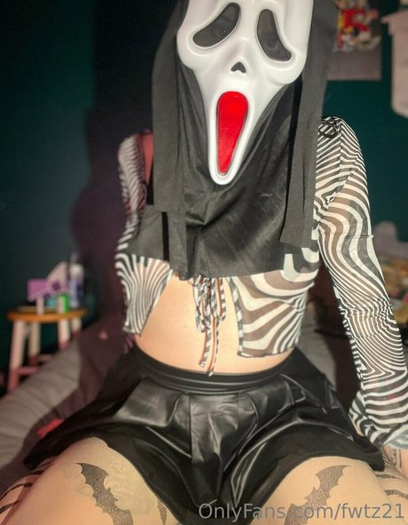 fwtz21 pornographic actress photo