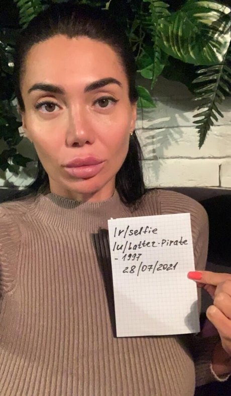 Sexy Alisa pornstar sexy photos