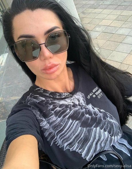 Sexy Alisa erotic pornstar gallery