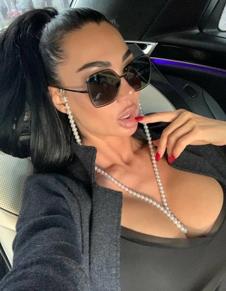 Sexy Alisa xxx pornstar photo