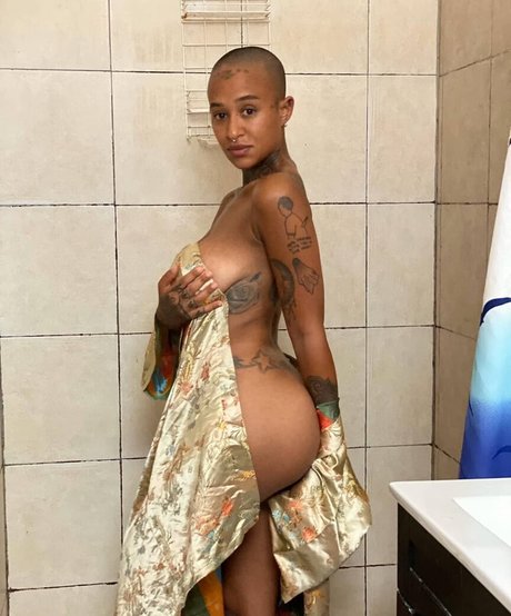 Anna Leeat Krupnik nude model images