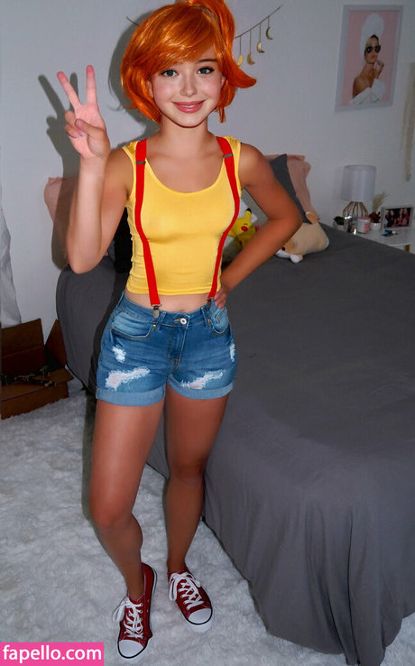 im just a girl top actress images