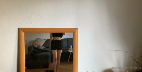 esmjone nice model picture