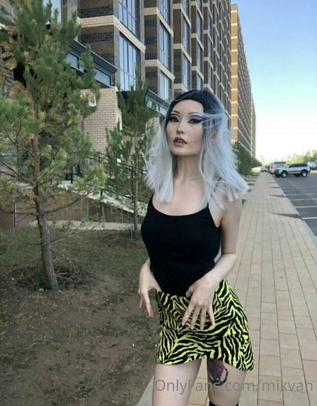 violet williams exclusive actress picture