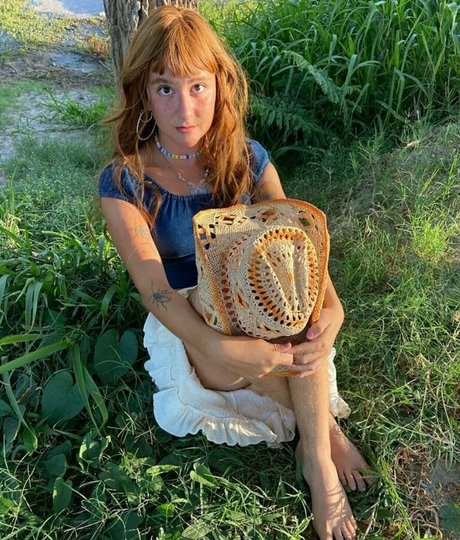 alegrologia pornstar naked image