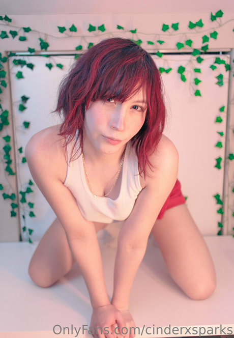 cinderxsparks pornstar pretty img