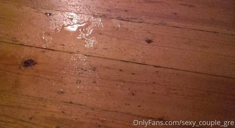 sexycouplegre naked star img