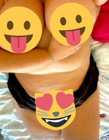 bigandbustytitty model beautiful pic
