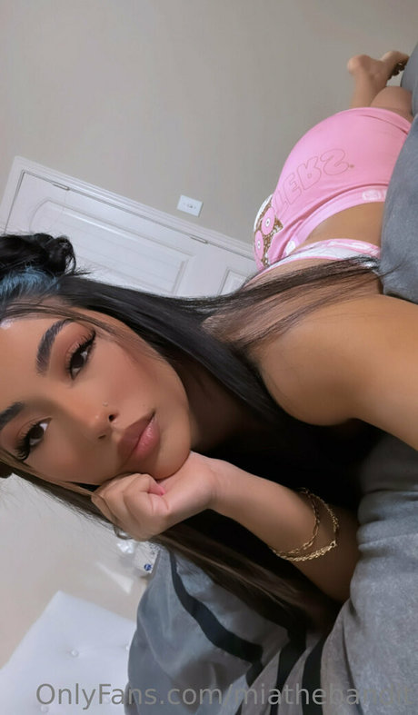 miathebandit free actress pics