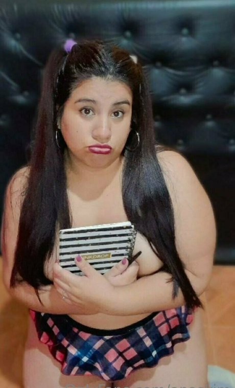 anaskim pretty actress photos