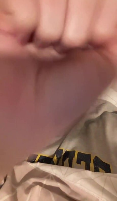 Shona Colson model porn image