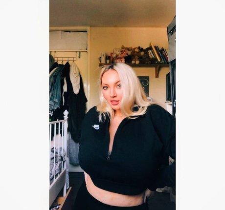 Shona Colson pornstar beautiful img