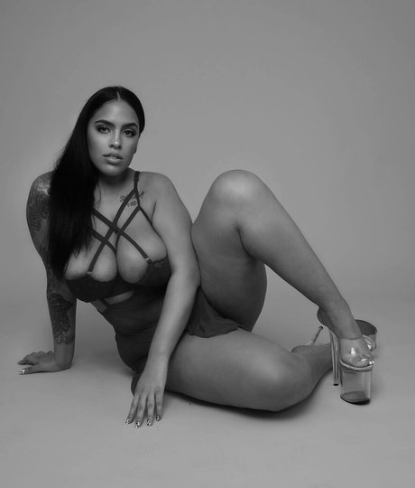 Brasi Quinzel nice star photos