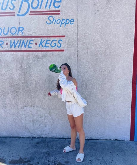 Veronicaa Zanotti nice pornstar pic