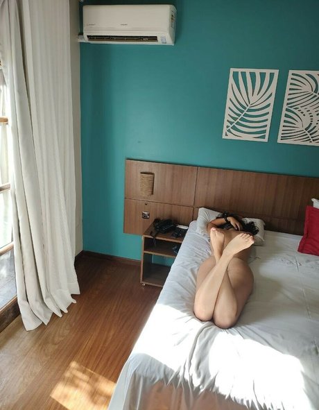 Heloisa Christina model nude picture