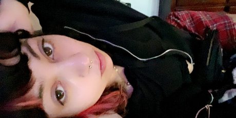 its julieee_ porn star archive