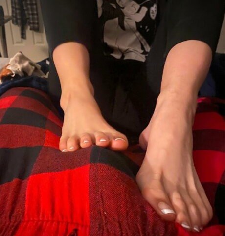 its julieee_ nudes actress image