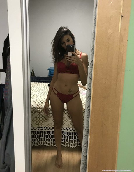 Michelle Poligamia pornstar naked picture