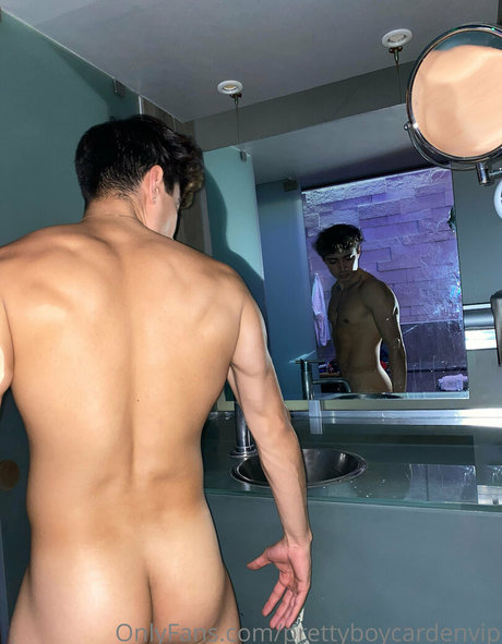 aedanvip model pretty pic