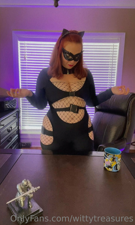 wittytreasures perfect actress img