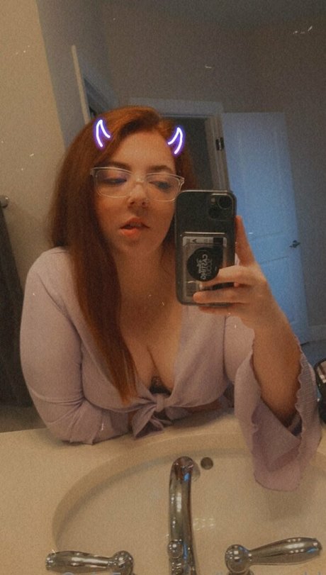 isee redd top actress pictures