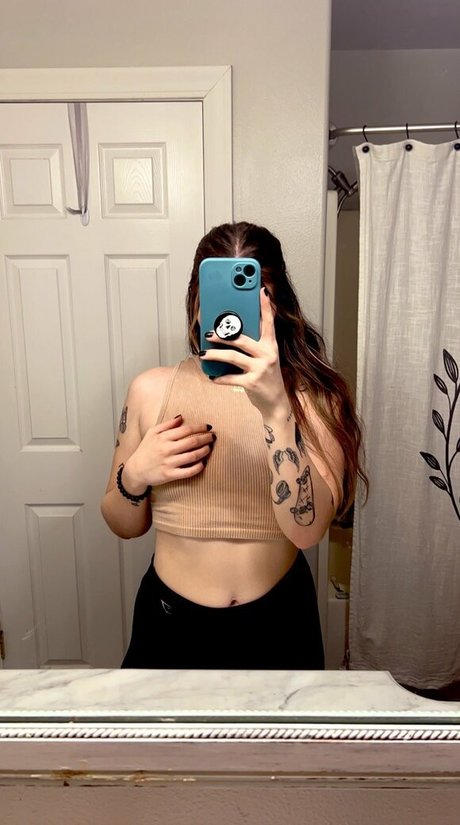 BaileyGoat star high quality pictures