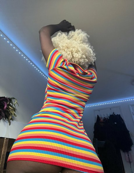 tae noire exclusive model picture