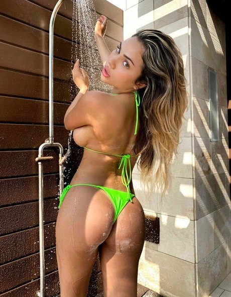 Amber Khieralla model exclusive gallery