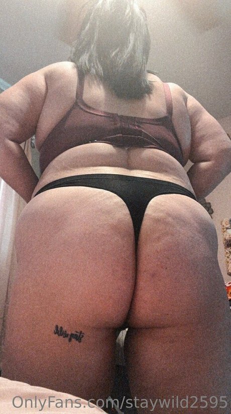 staywild2595 model top gallery