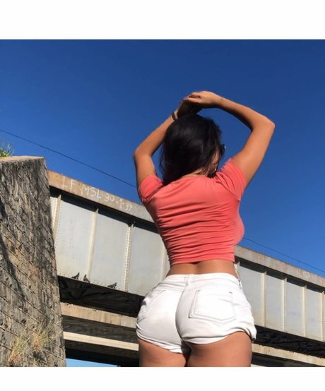 Meli Almada pornstar archive