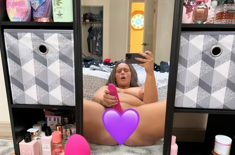 brookkxoo art actress archive