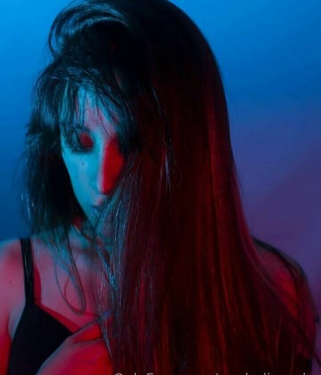 venuxina star sexy image