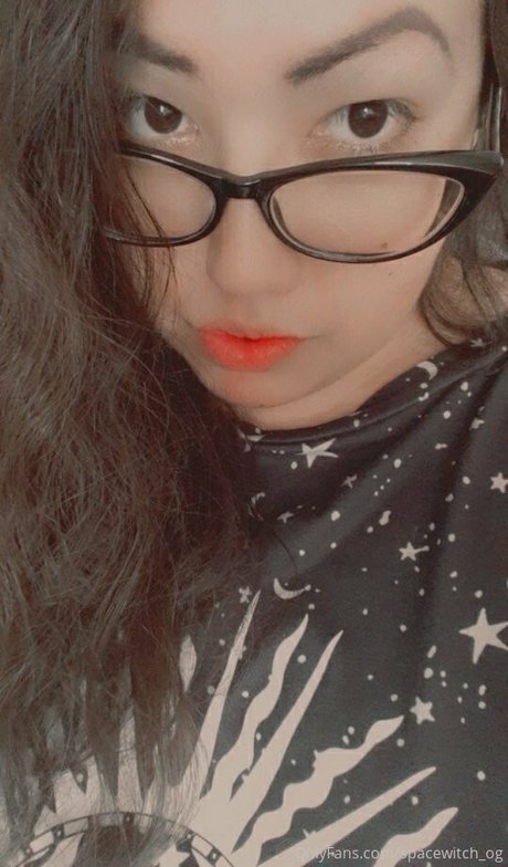 spacevvitch666 model free pic