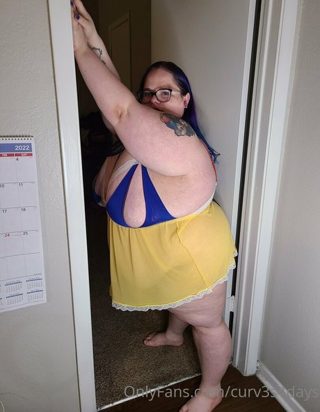 curv3s4days xxx model image