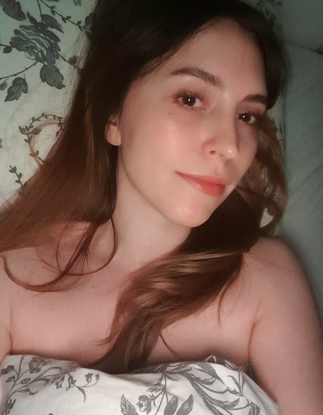 Armorra exclusive actress gallery