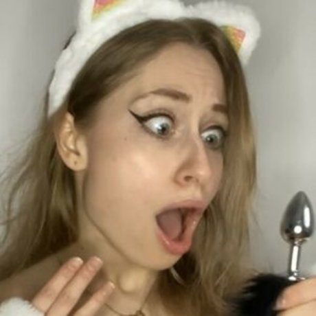 Skyaboveme sexy star img