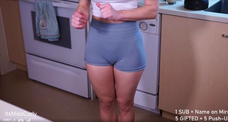 itsmisscurly xxx actress picture